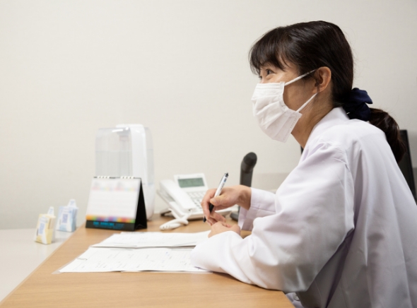 女性専門外来の診察の様子